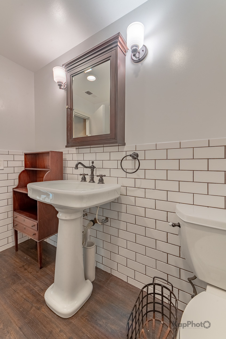 22 N Morgan Street Unit: 211