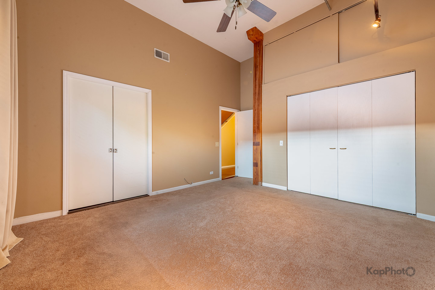 22 N Morgan Street Unit: 211