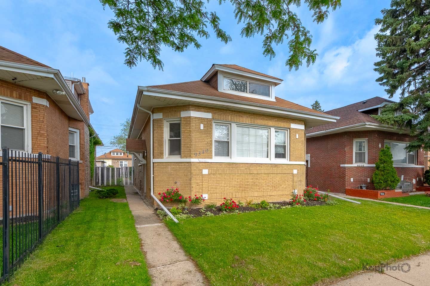 9340 S Elizabeth Street