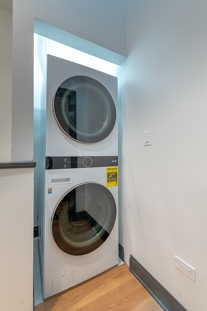 28 N Throop Street Unit: 2