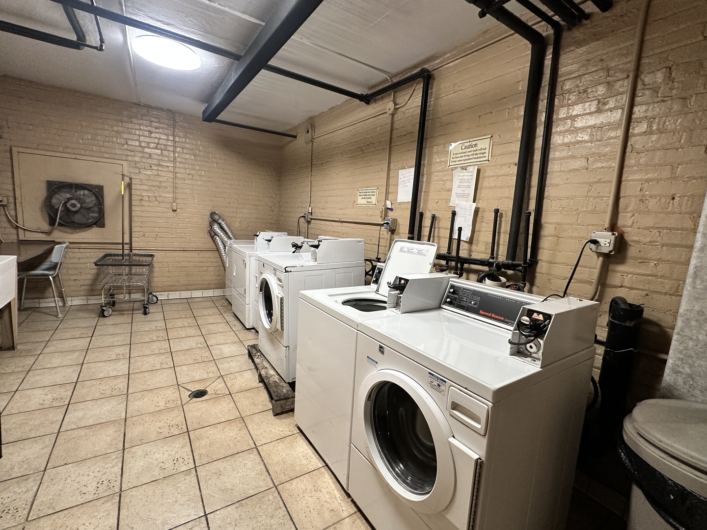 7854 S South Shore Drive Unit: 210