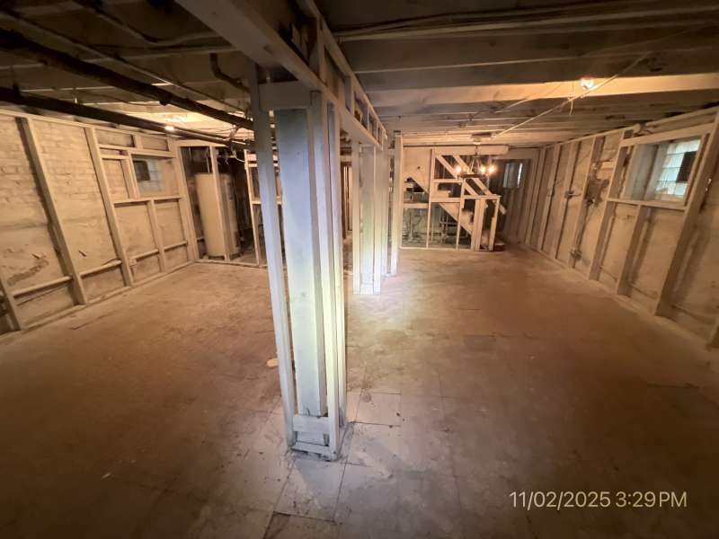 7022 S Kimbark Avenue