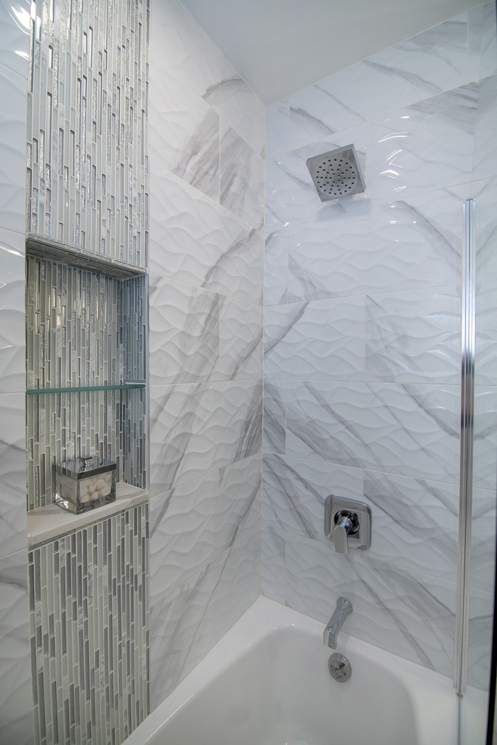 12753 S Oak Park Avenue