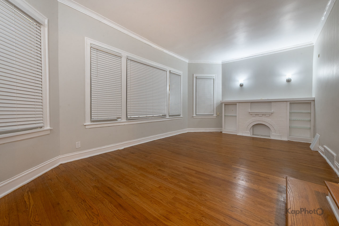 8105 S Princeton Avenue