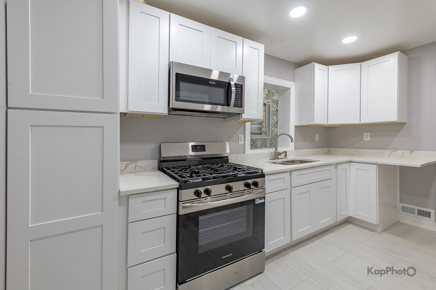 8105 S Princeton Avenue