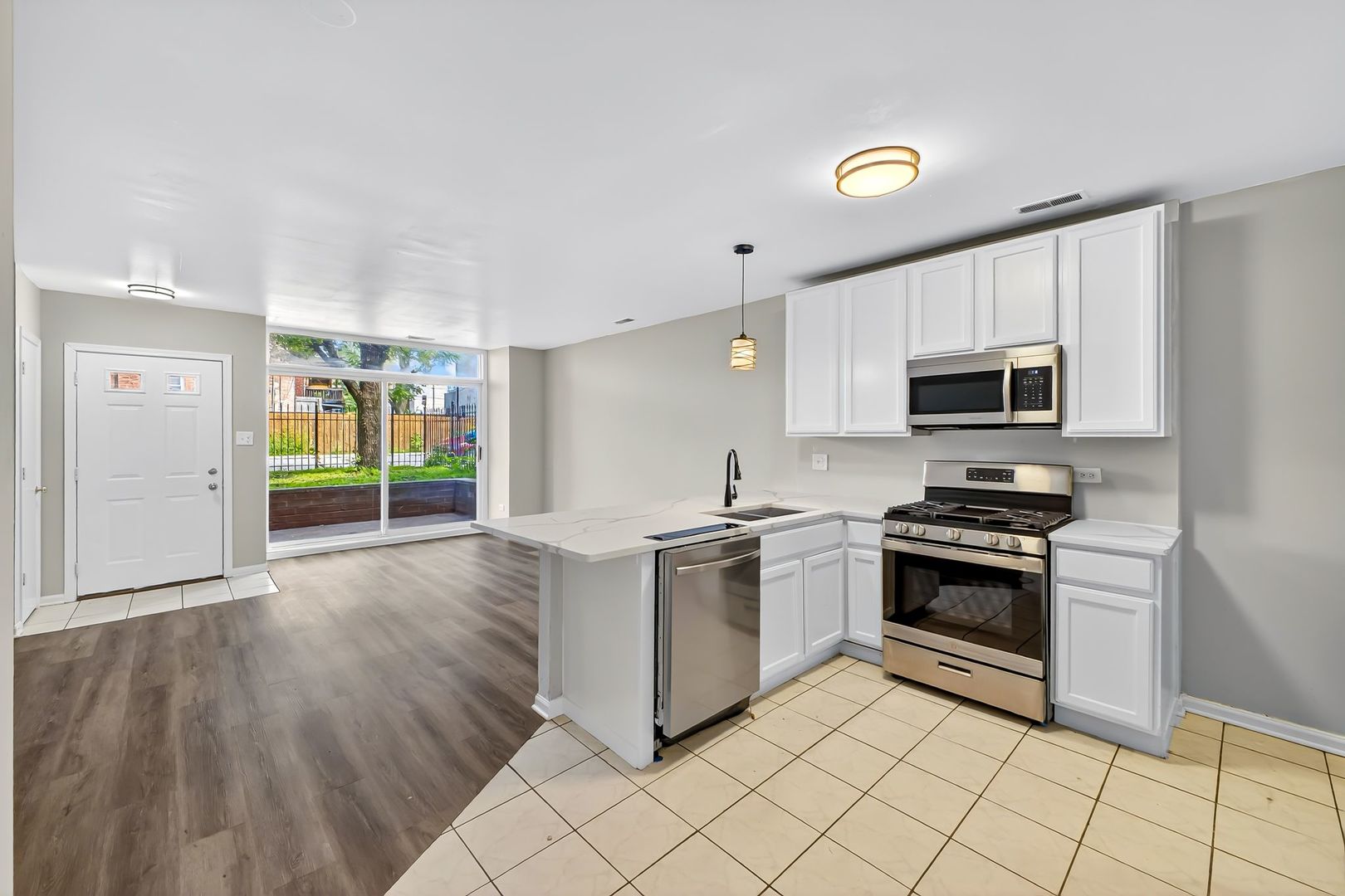 2457 W Lexington Street Unit: 1