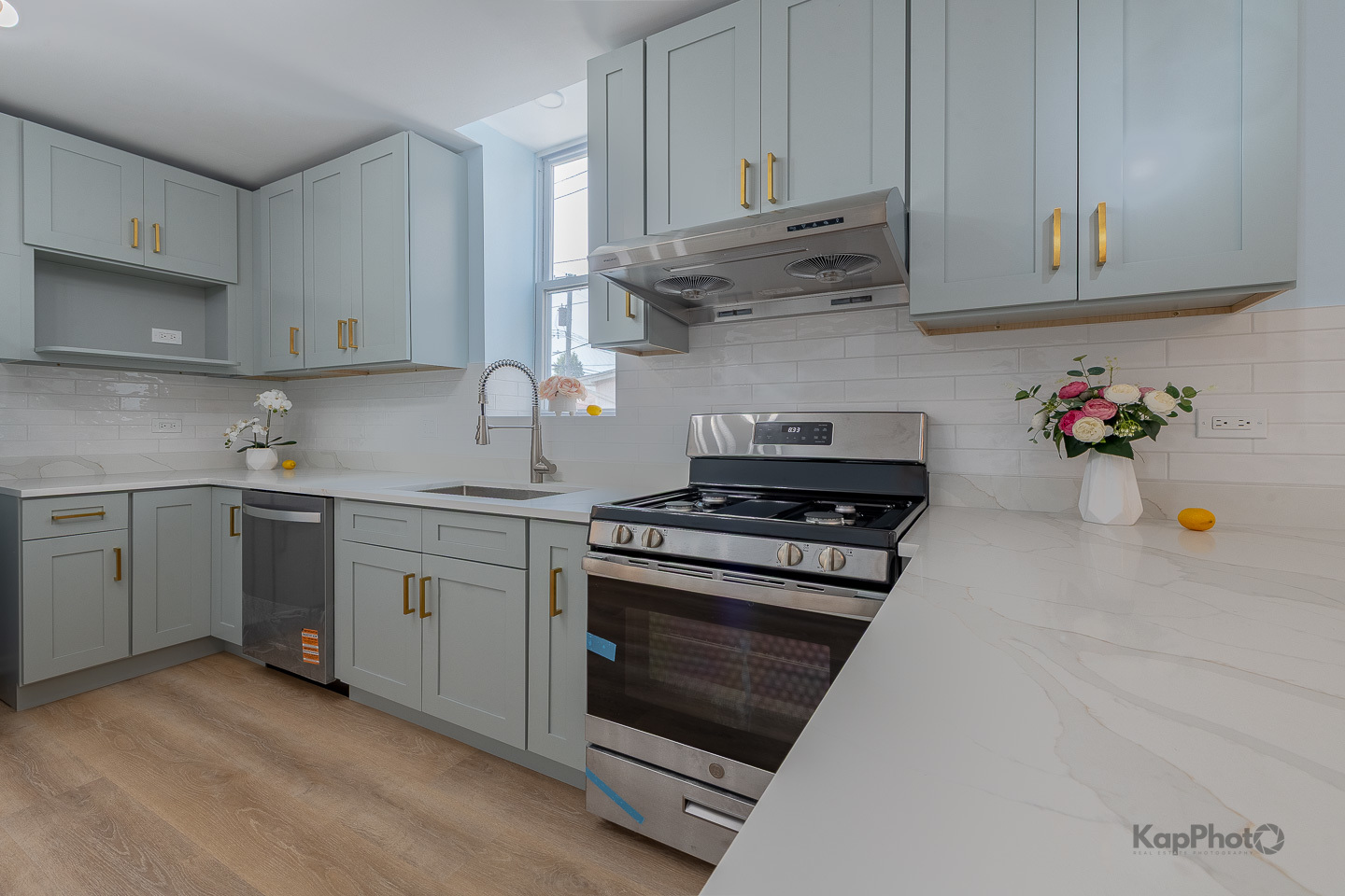 2821 S Emerald Avenue Unit: 1R