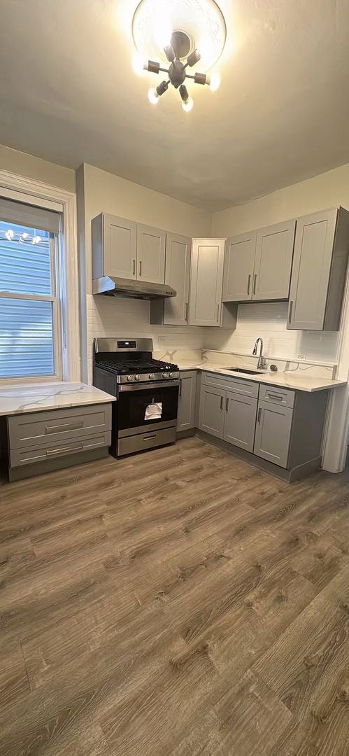 3247 S Union Avenue Unit: 2