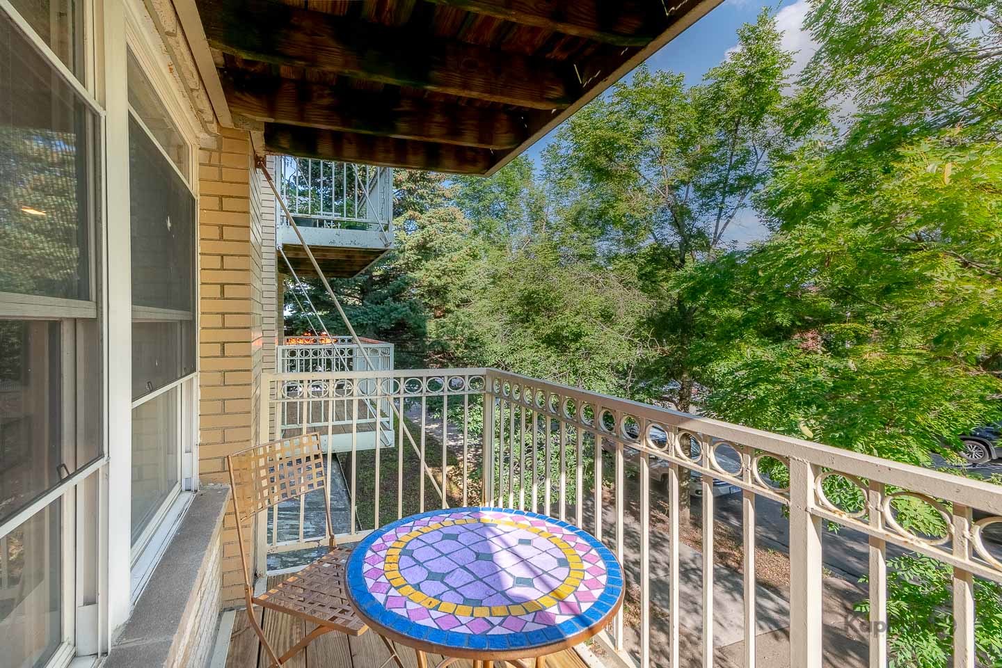 2501 W Touhy Avenue Unit: 201