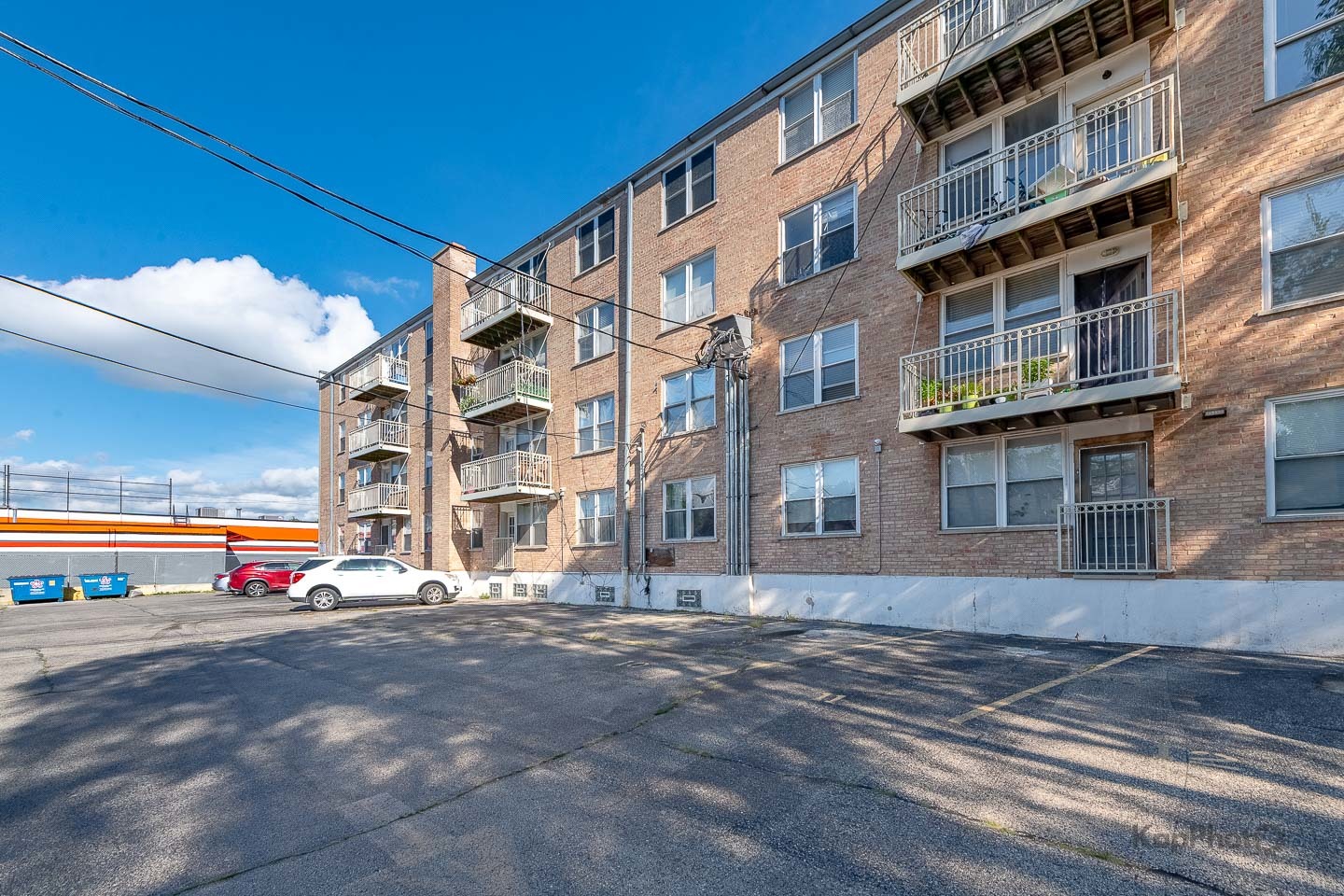 2501 W Touhy Avenue Unit: 201