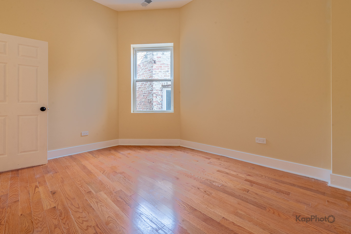 653 N Lawndale Avenue