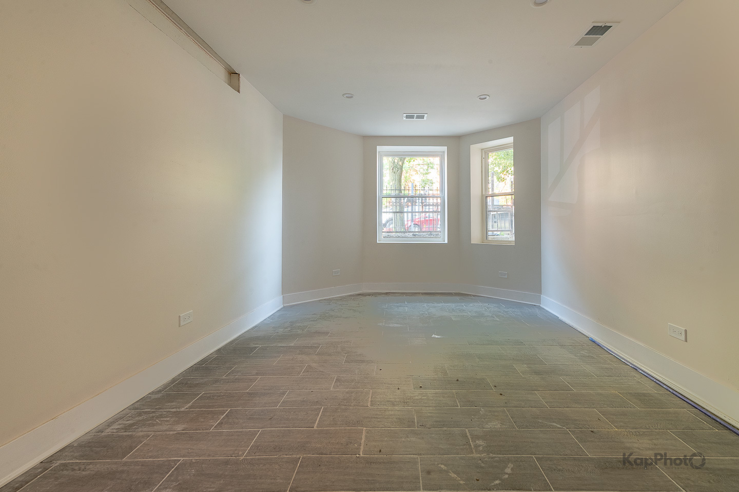 653 N Lawndale Avenue