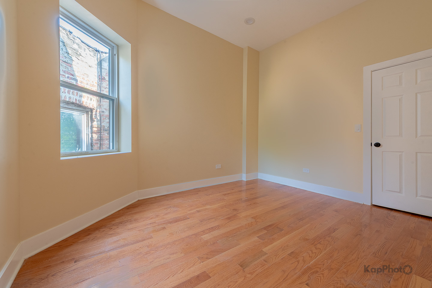 653 N Lawndale Avenue