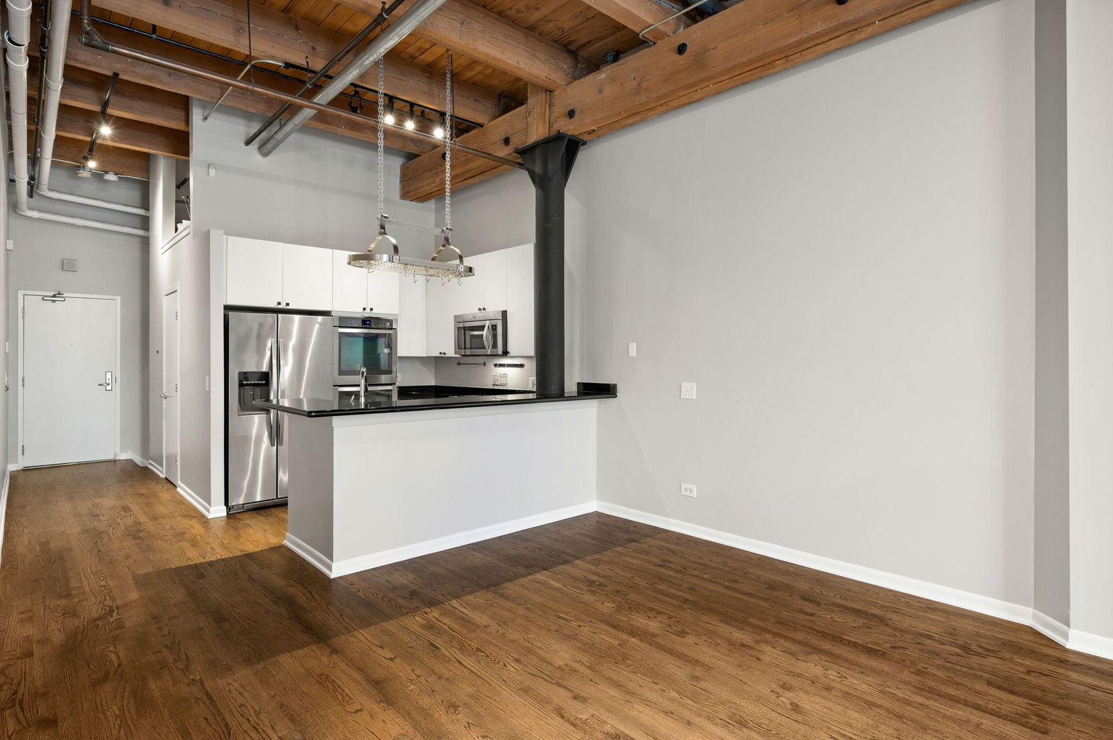 701 W Jackson Boulevard Unit: 102