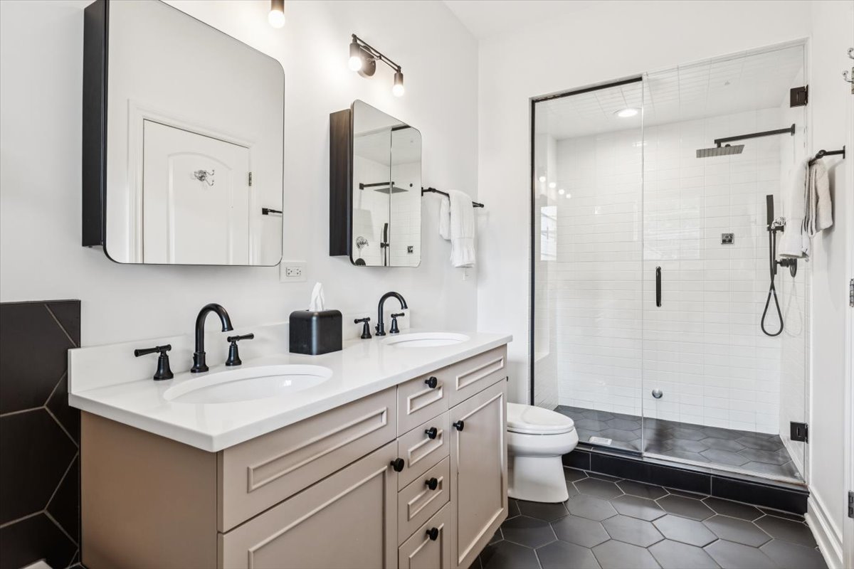 1455 W Thomas Street Unit: 1E