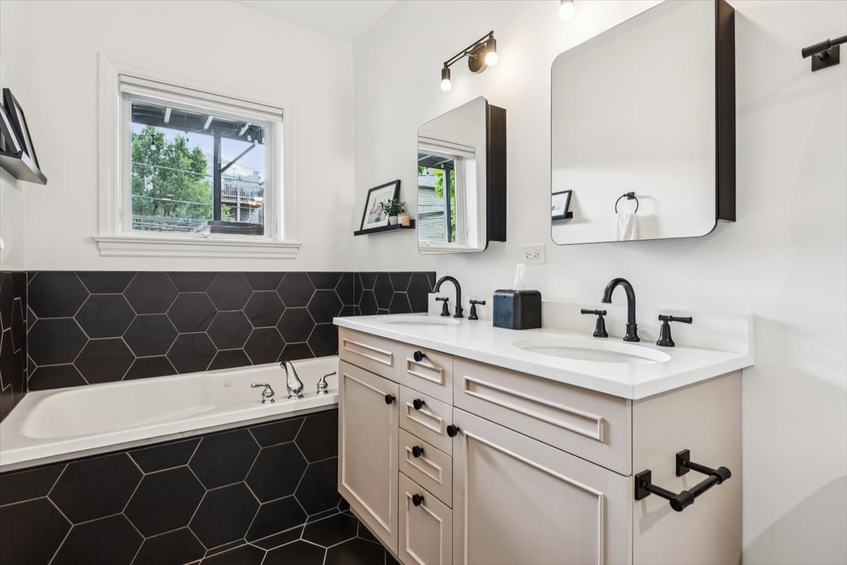 1455 W Thomas Street Unit: 1E