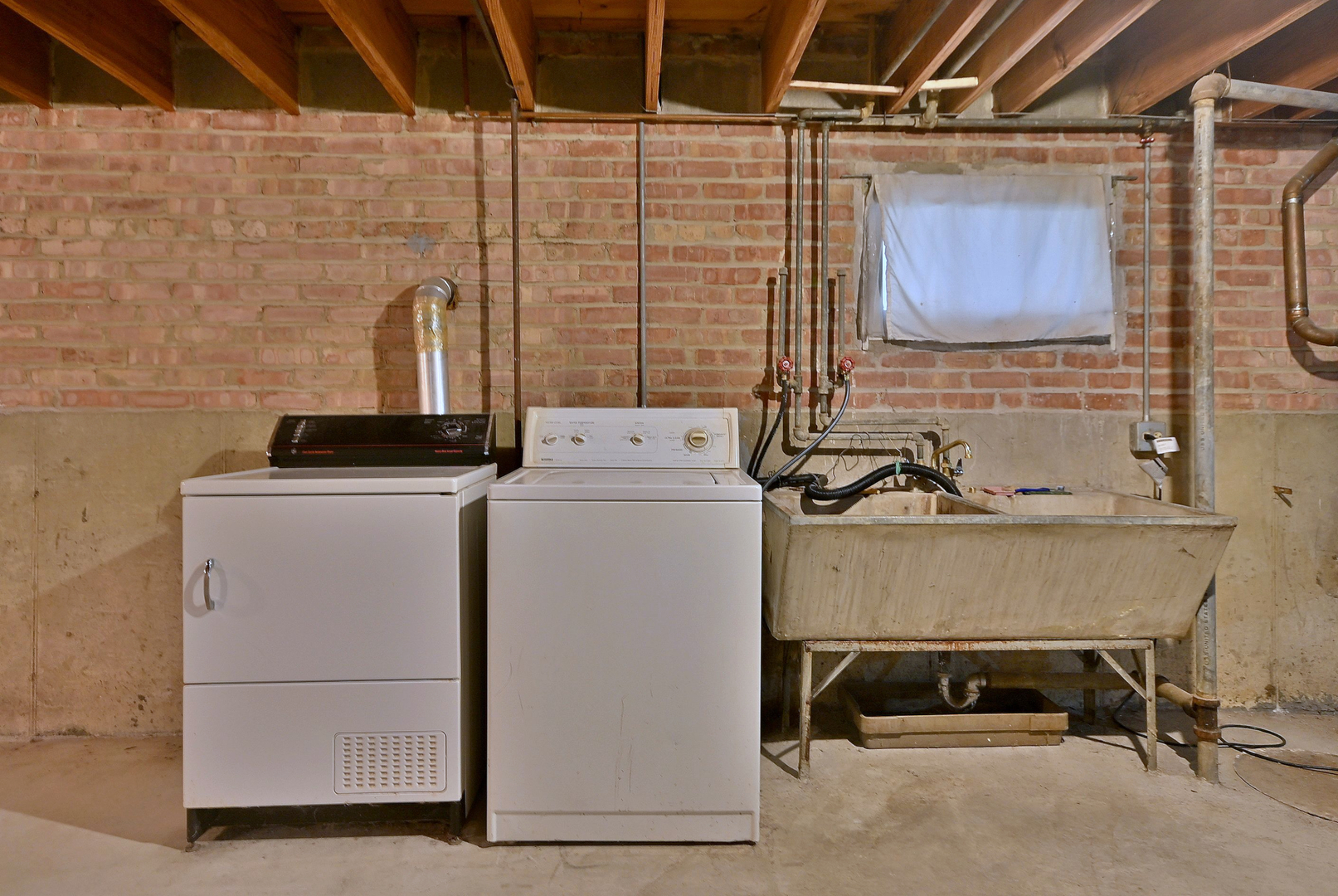 2924 N Dawson Avenue