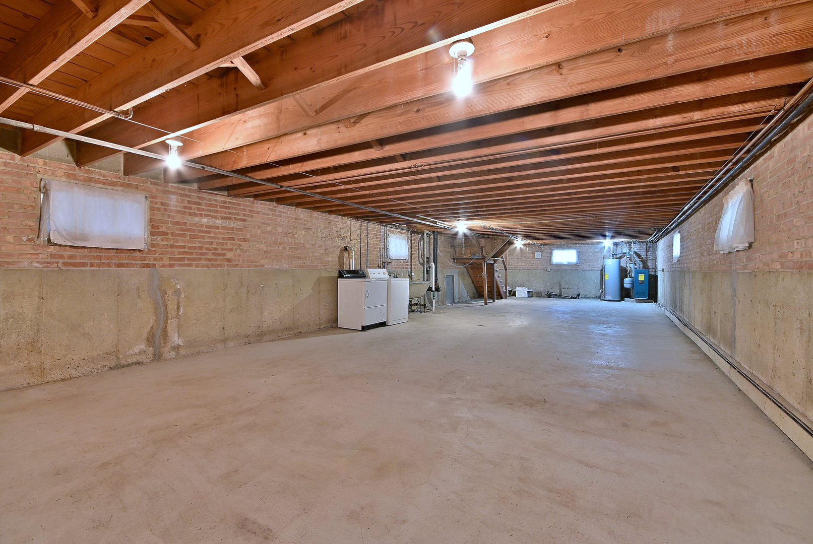 2924 N Dawson Avenue