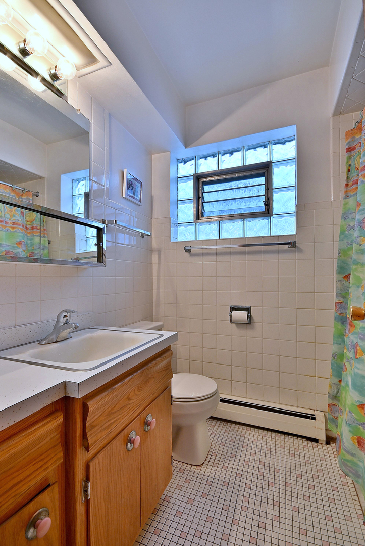 2924 N Dawson Avenue