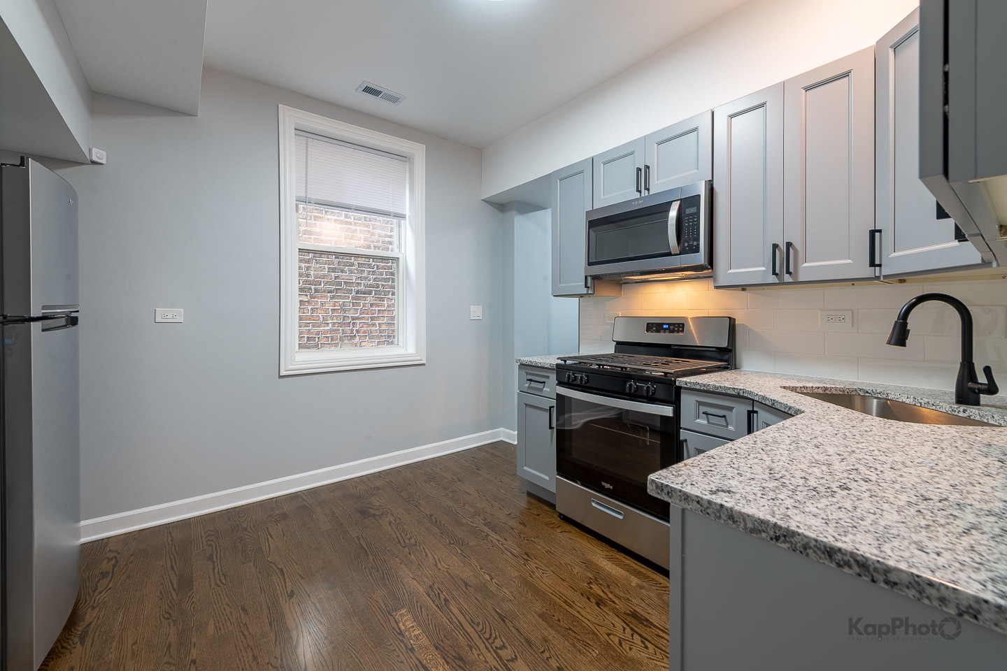 3601 W Le Moyne Street Unit: 1