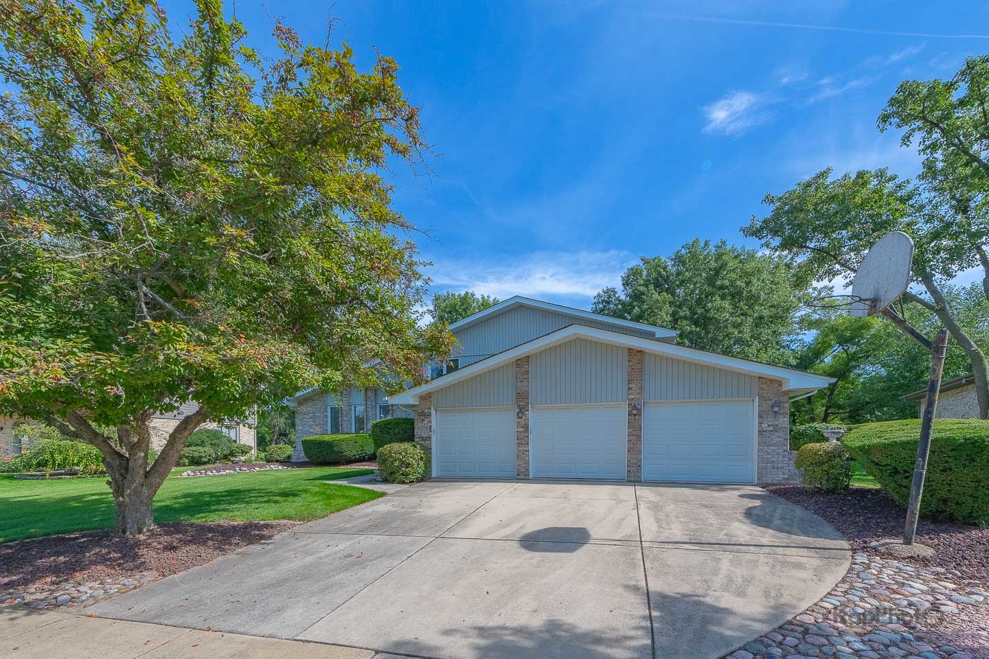 11528 Brookwood Drive