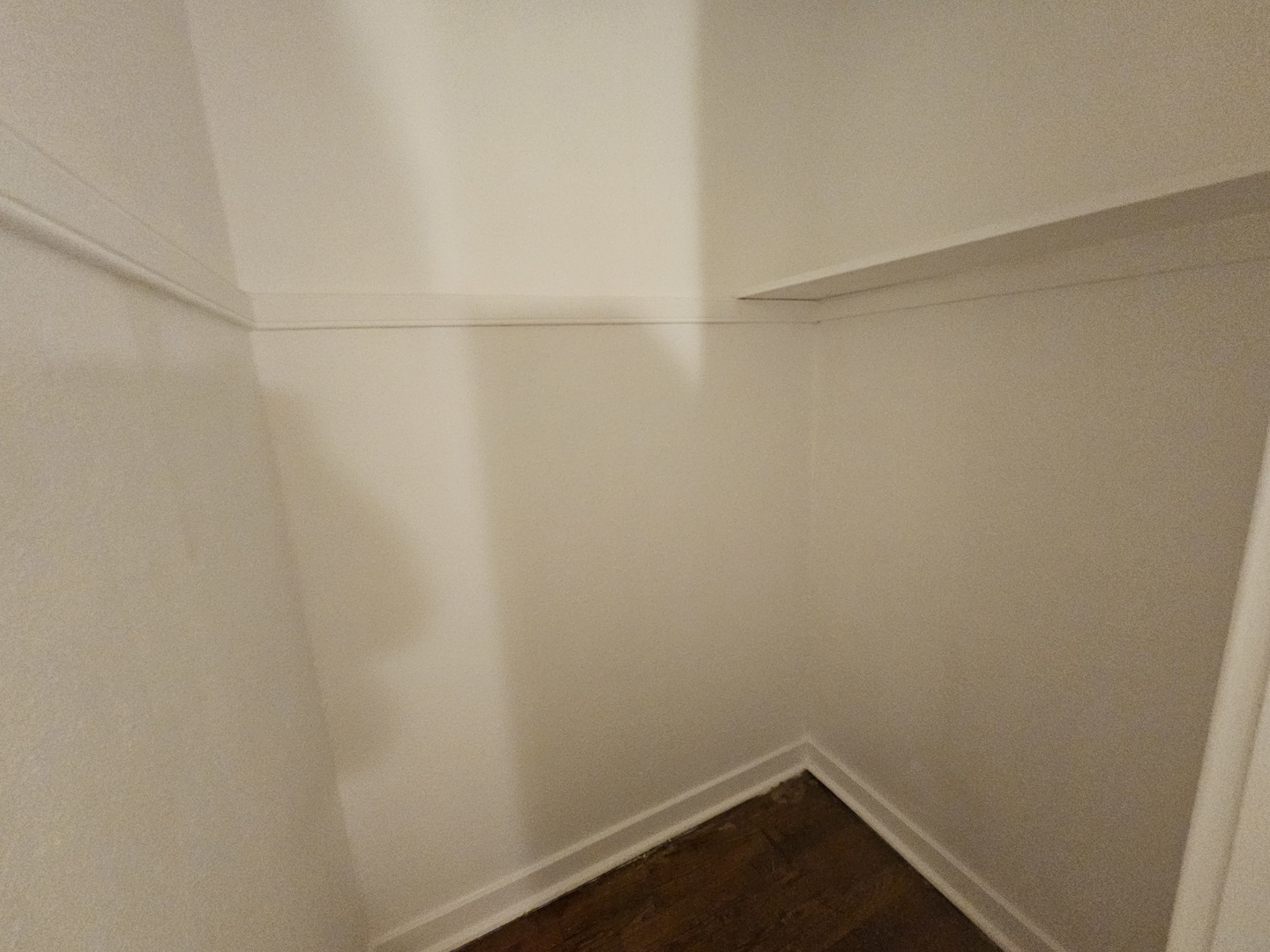 5507 N Campbell Avenue Unit: 2N