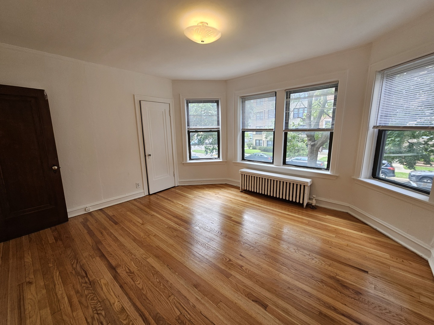 5507 N Campbell Avenue Unit: 2N