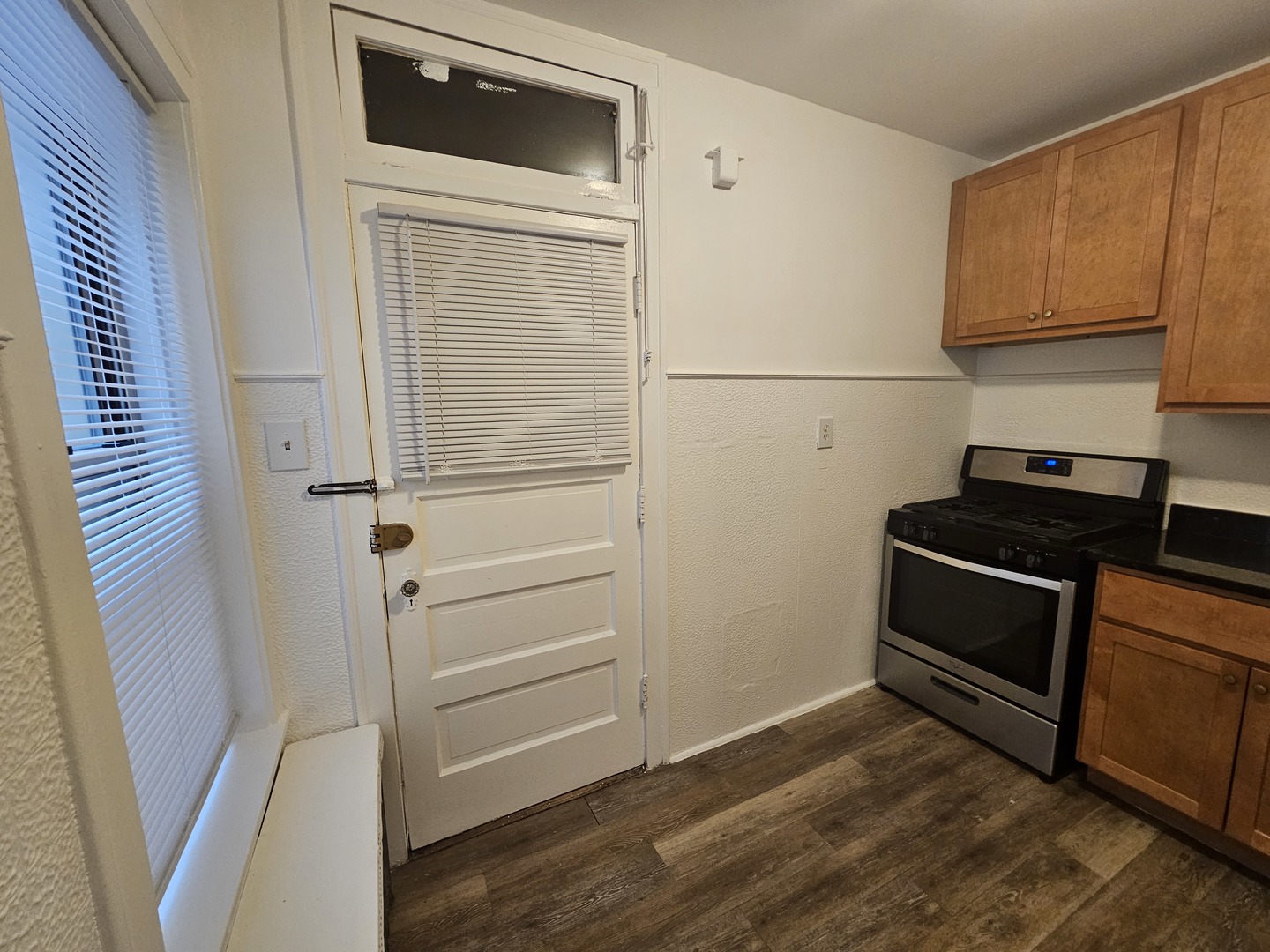 5507 N Campbell Avenue Unit: 2N