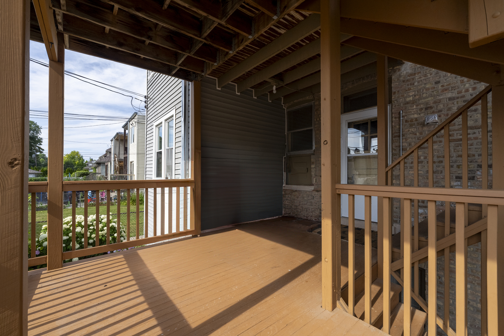 6712 N Maplewood Avenue