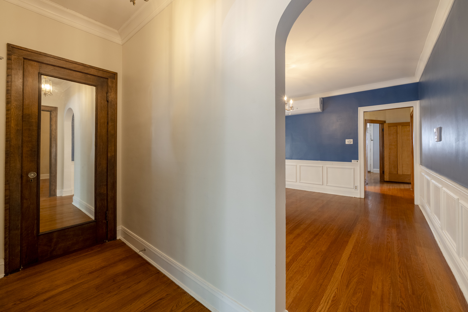 6712 N Maplewood Avenue