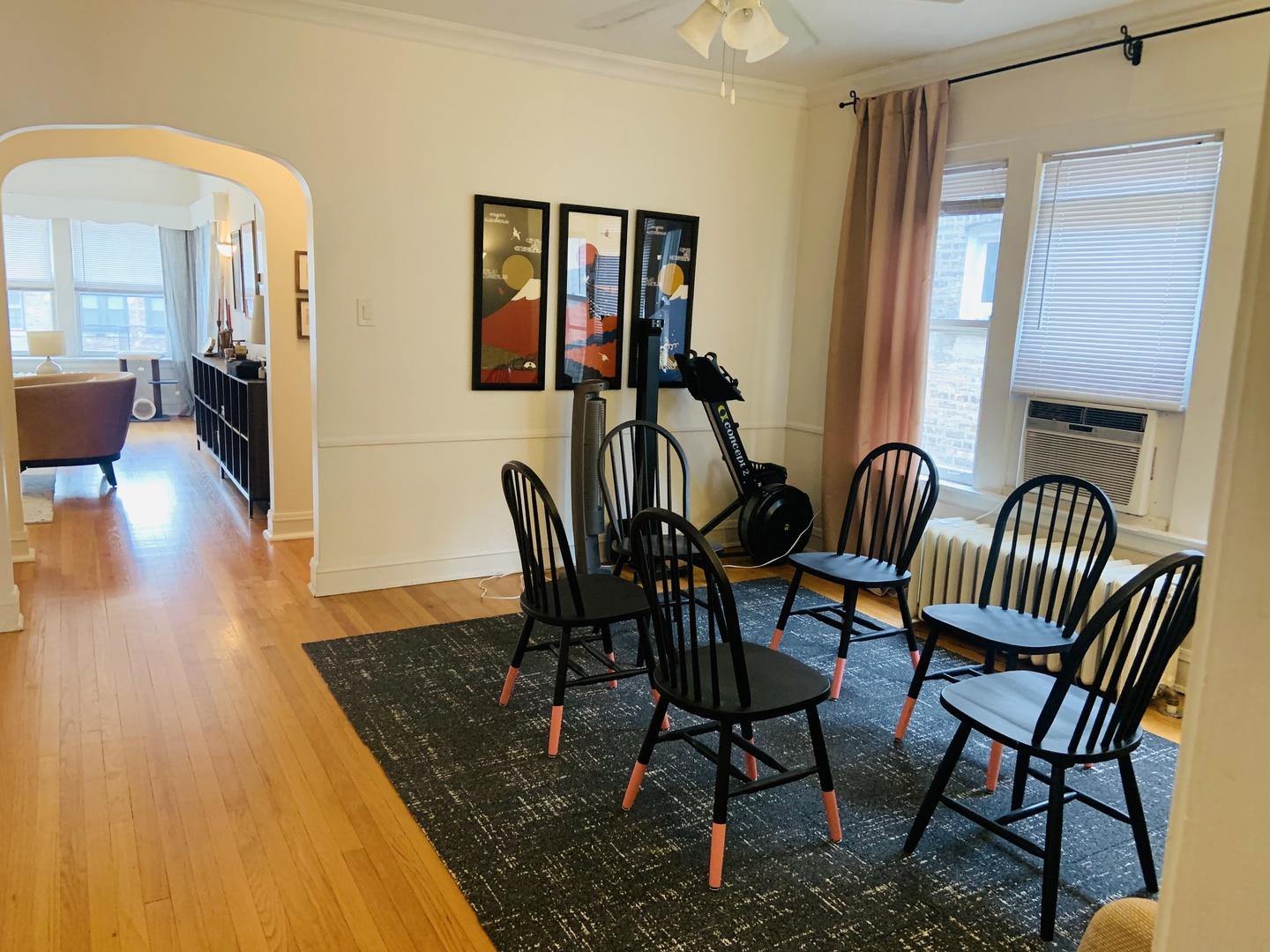 6712 N Maplewood Avenue