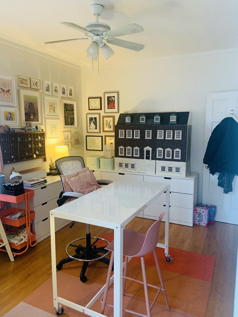 6712 N Maplewood Avenue