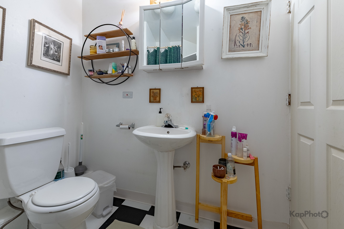 2955 N Spaulding Avenue