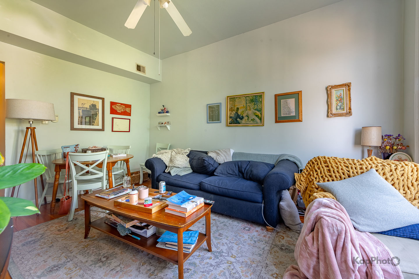 2955 N Spaulding Avenue