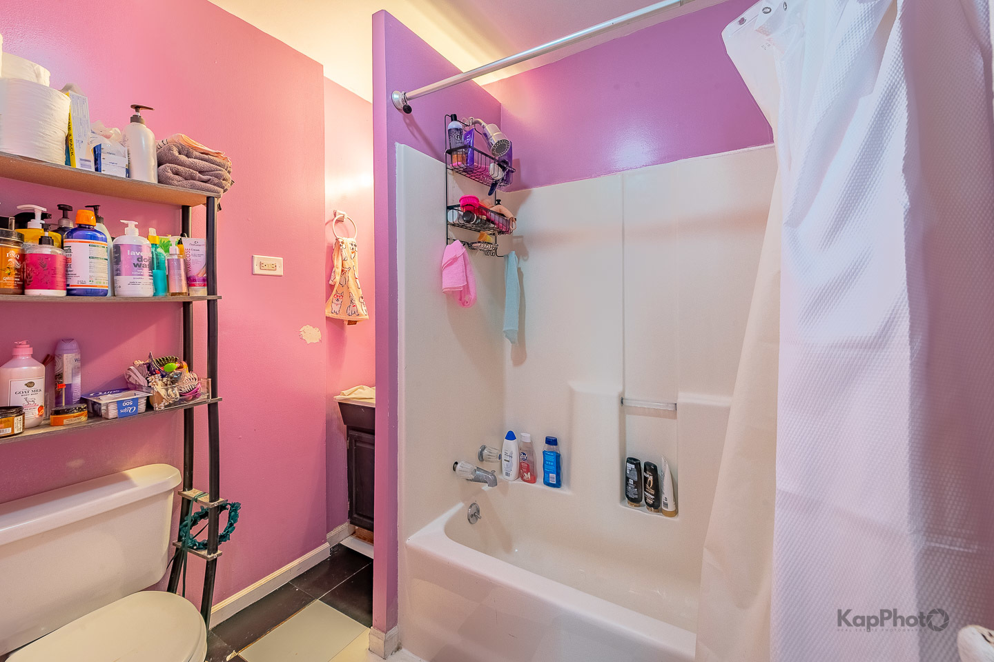 2955 N Spaulding Avenue