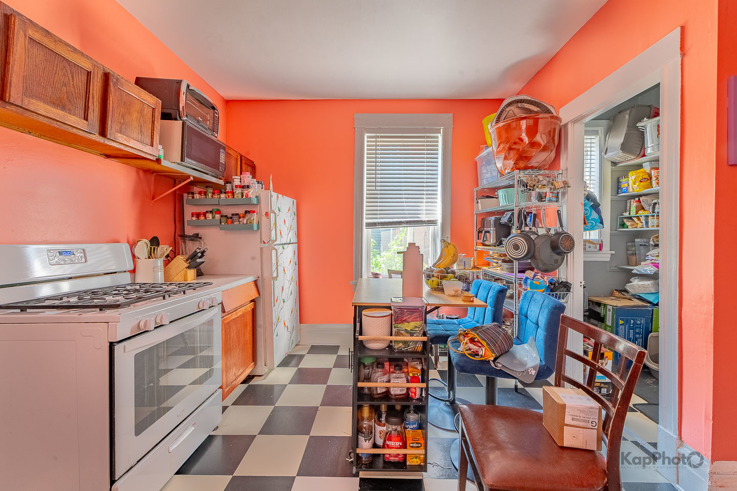 2955 N Spaulding Avenue