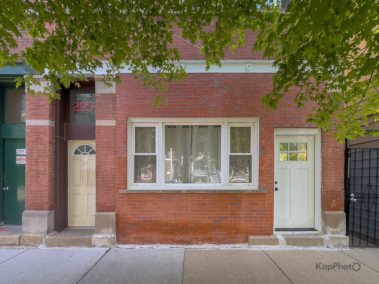 2955 N Spaulding Avenue