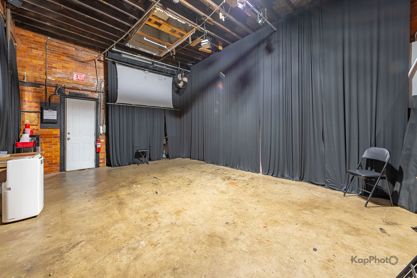 2955 N Spaulding Avenue