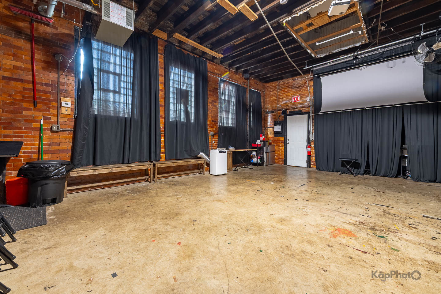 2955 N Spaulding Avenue