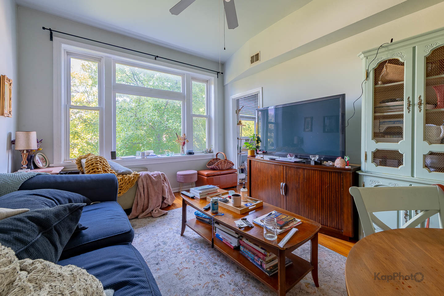 2955 N Spaulding Avenue