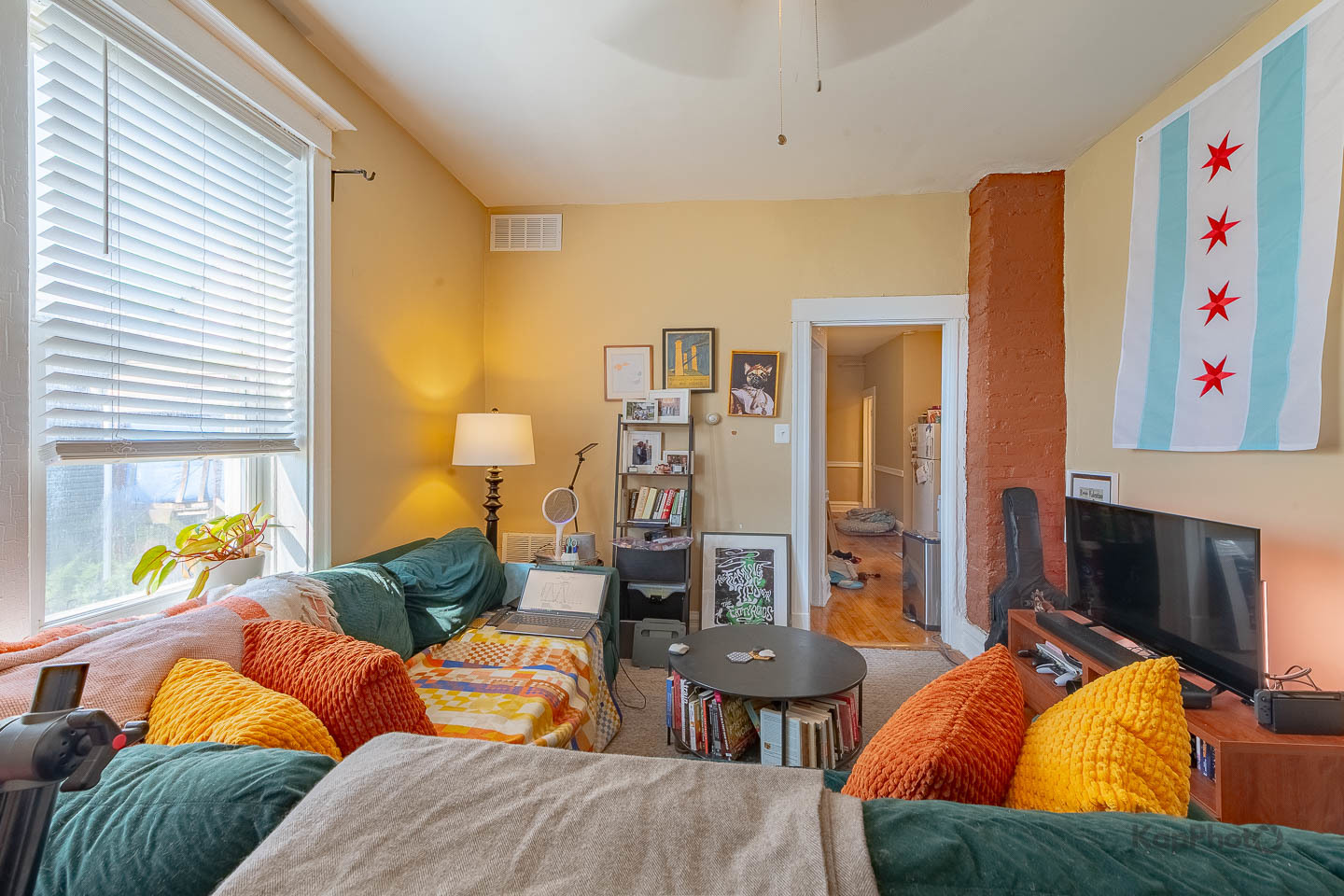 2955 N Spaulding Avenue