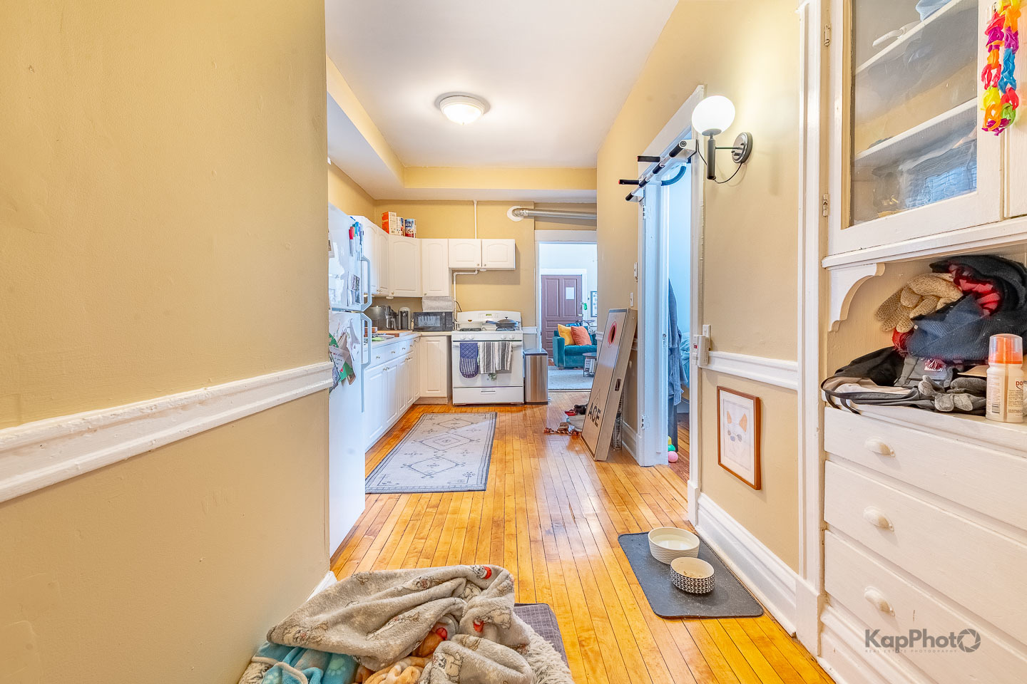 2955 N Spaulding Avenue