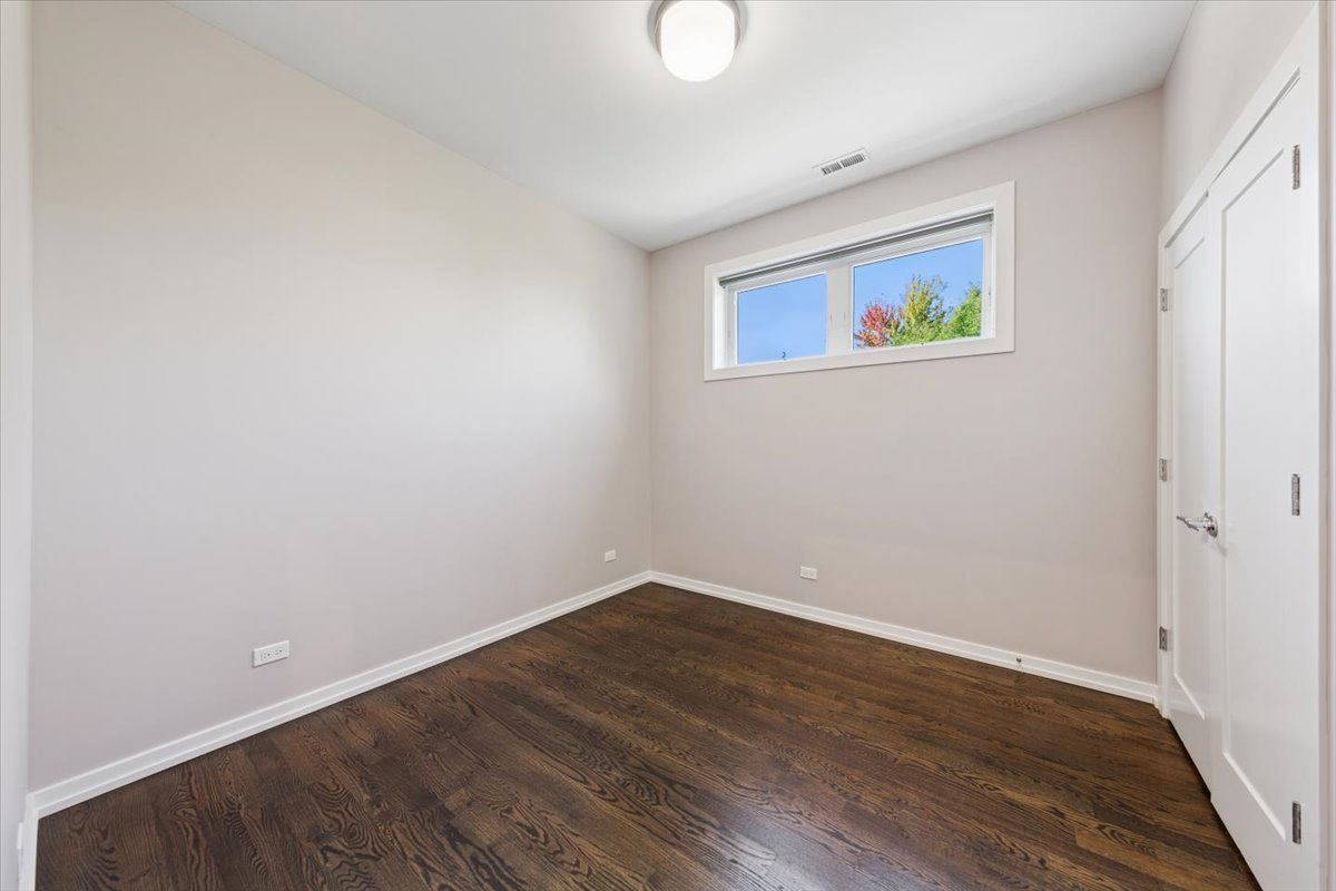 2158 W Adams Street Unit: 3