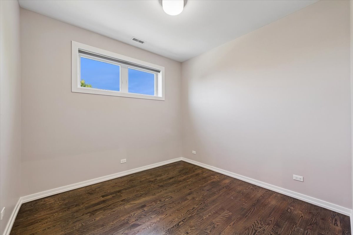 2158 W Adams Street Unit: 3