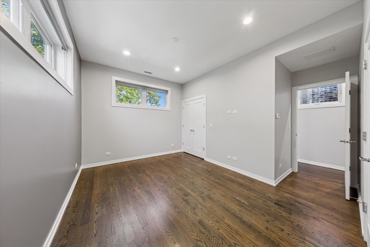 2158 W Adams Street Unit: 3