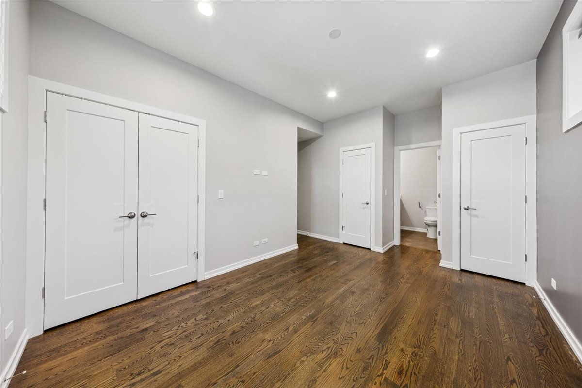 2158 W Adams Street Unit: 3