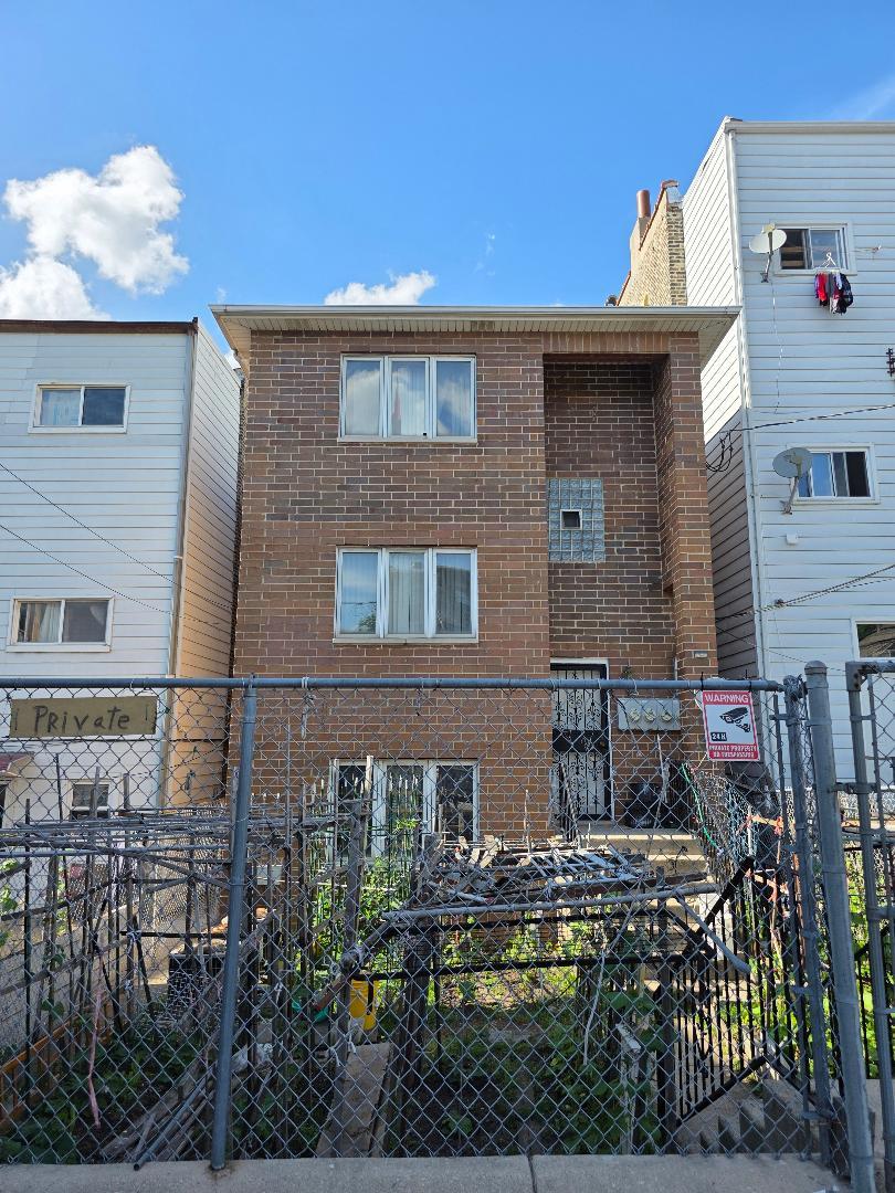 251 W 24th Street Unit: 1