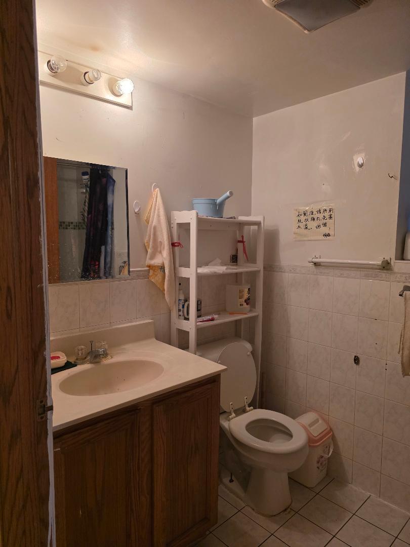 251 W 24th Street Unit: 1