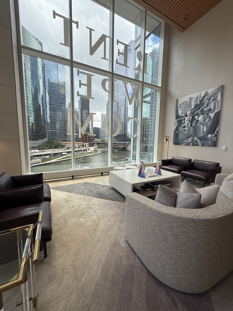 313 W Wolf Point Plaza Unit: 1607