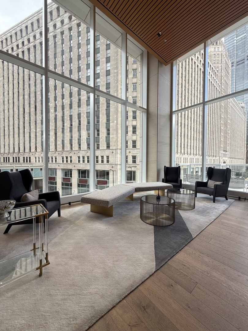 313 W Wolf Point Plaza Unit: 1607